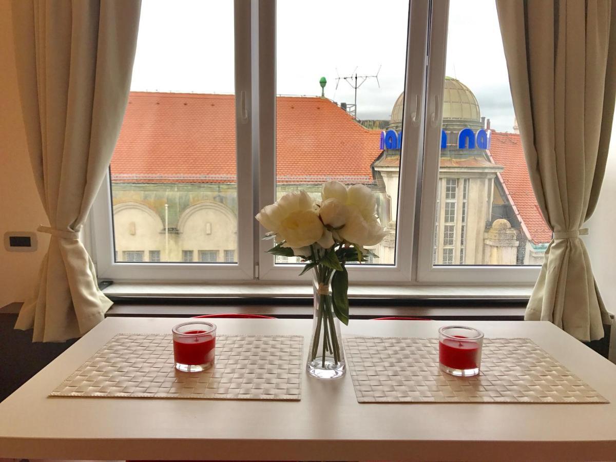 Studio Apartment With A View Of Ban Jelacic Square Ζάγκρεμπ Εξωτερικό φωτογραφία