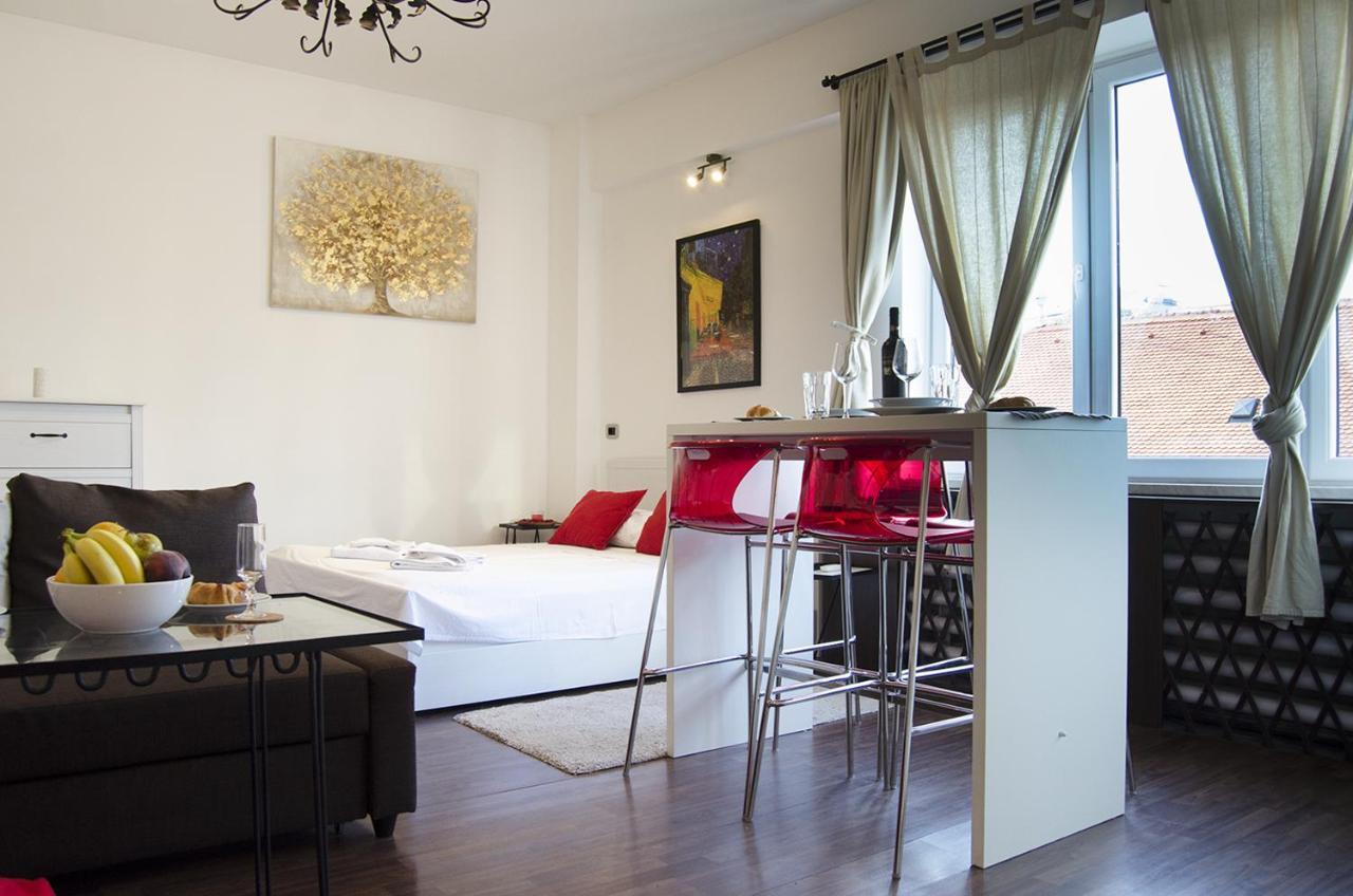 Studio Apartment With A View Of Ban Jelacic Square Ζάγκρεμπ Εξωτερικό φωτογραφία