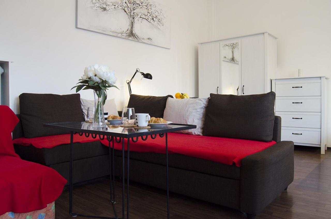 Studio Apartment With A View Of Ban Jelacic Square Ζάγκρεμπ Εξωτερικό φωτογραφία