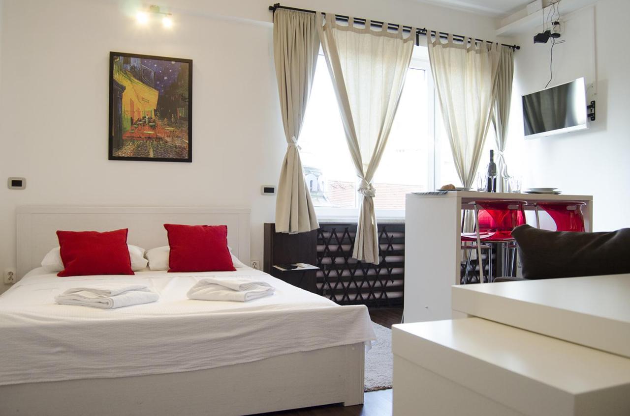 Studio Apartment With A View Of Ban Jelacic Square Ζάγκρεμπ Εξωτερικό φωτογραφία
